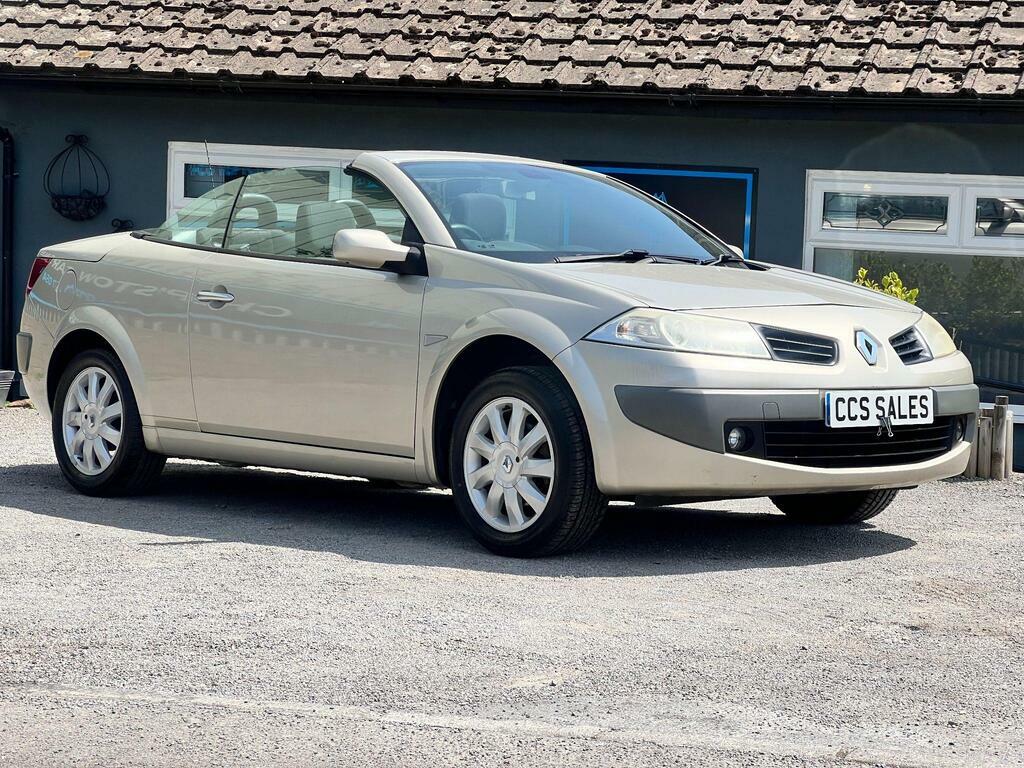 Renault Megane 1.6 Vvt Dynamique Gold #3