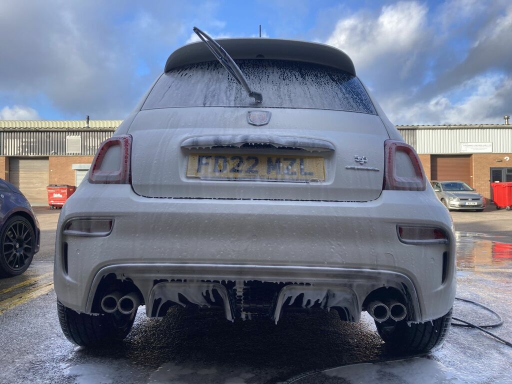 Abarth 595 1.4 T-jet Competizione Hatchback FD22MZL White #5