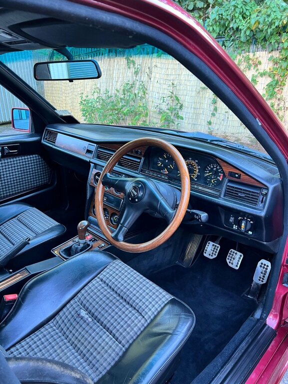 Mercedes-Benz 190 E White #7