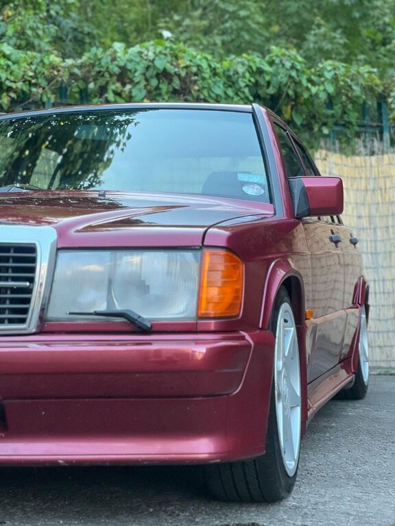 Mercedes-Benz 190 E White #28