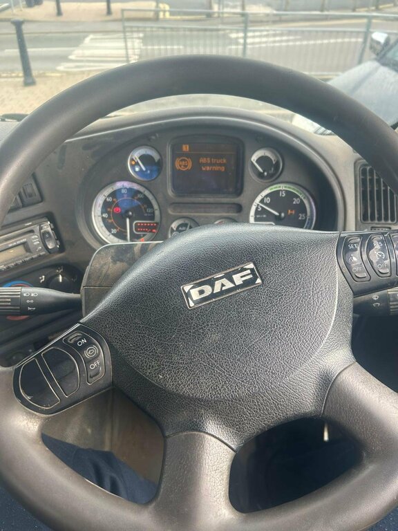 DAF All Models Skip White #3