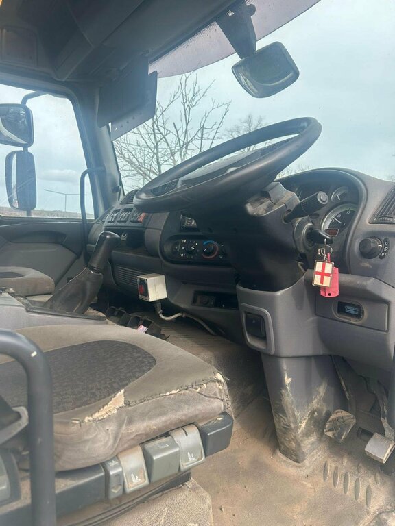 DAF All Models Skip White #2