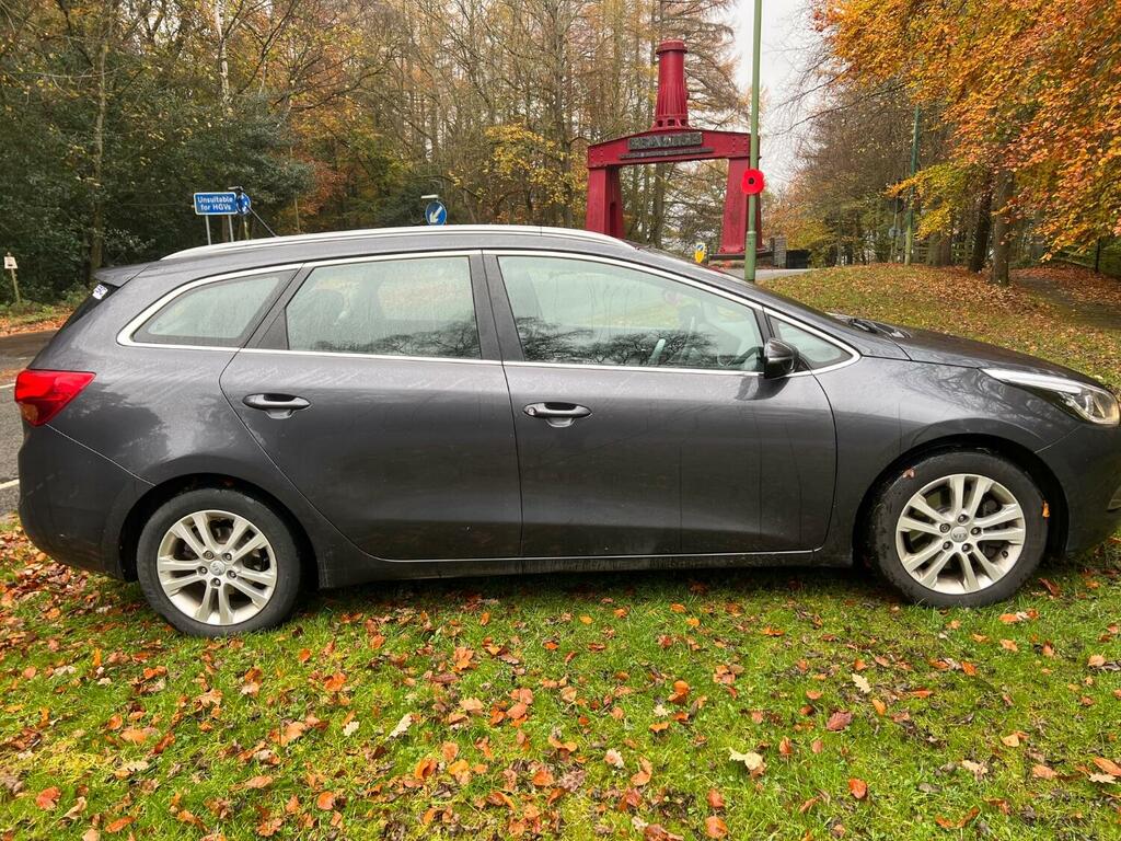 Kia Ceed 1.6 Crdi 2 Silver