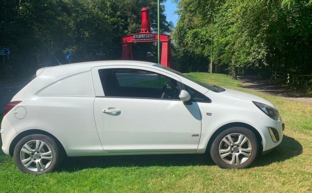 Vauxhall Corsa 1.3 Cdti 16V Sportive AF64XJT White #3