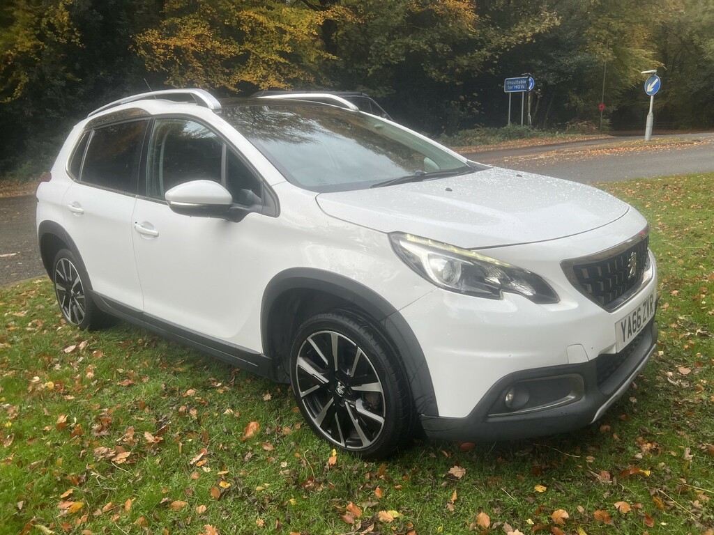 Peugeot 2008 1.2 Puretech Allure YA66ZVR White #2