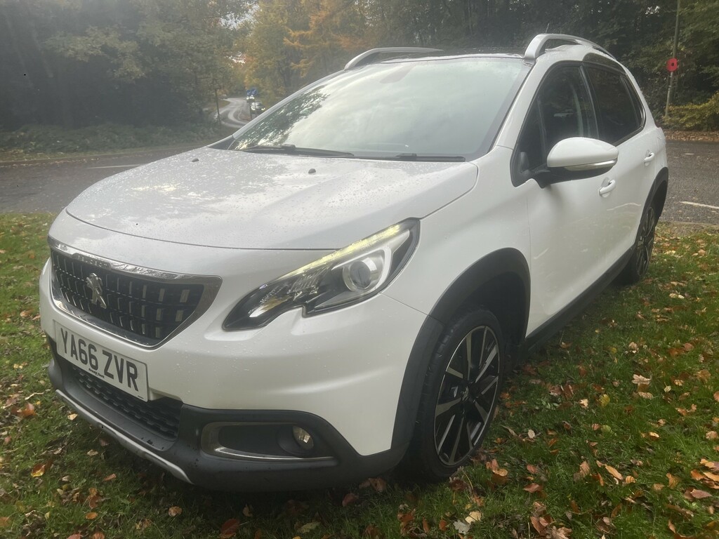 Peugeot 2008 1.2 Puretech Allure YA66ZVR White #4