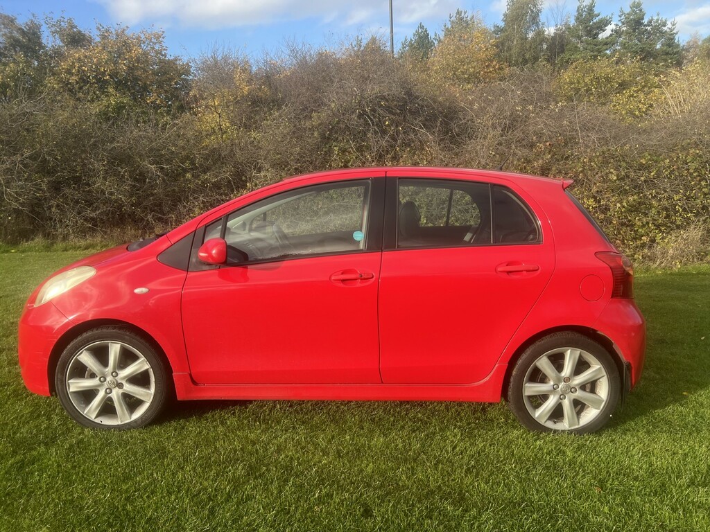 Toyota Yaris 1.8 Vvt-i Sr Red #4