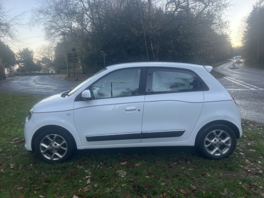 Renault Twingo 1.0 Dynamique Sce 70 Stop Start SN15ZDO White #4