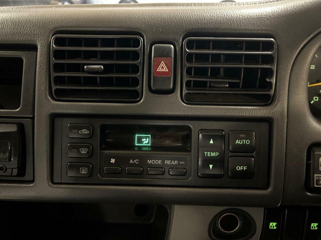 Mazda Bongo Diesel Silver #16