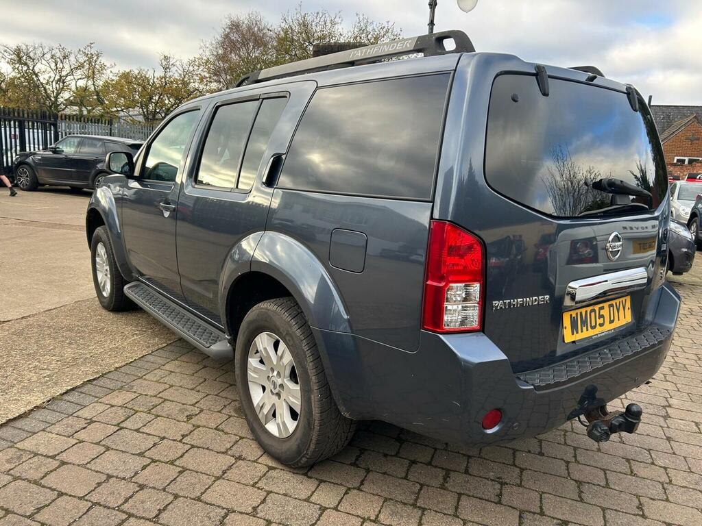 Nissan Pathfinder 2.5 Dci Sve Black #4