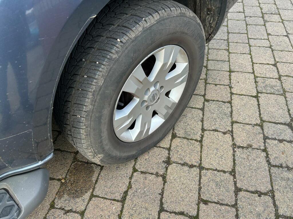 Nissan Pathfinder 2.5 Dci Sve Black #10