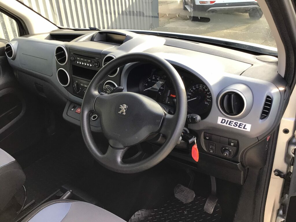 Peugeot Rifter Mpv 201313 Silver #16