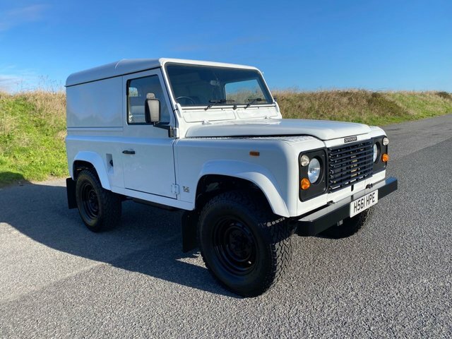 Land Rover Defender 90 90 Turbo 4X4 White #6
