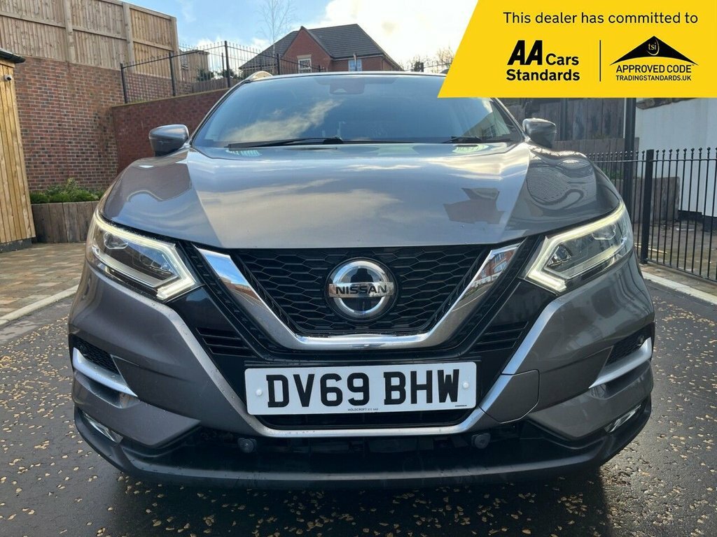 Nissan Qashqai 1.3L Tekna DV69BHW Grey #3
