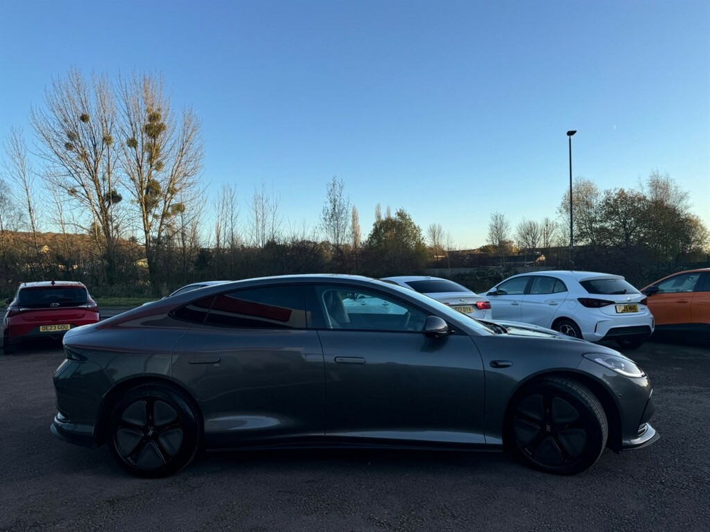 MG IM5 75Kwh Standard Range Saloon VU75HCE Silver #6