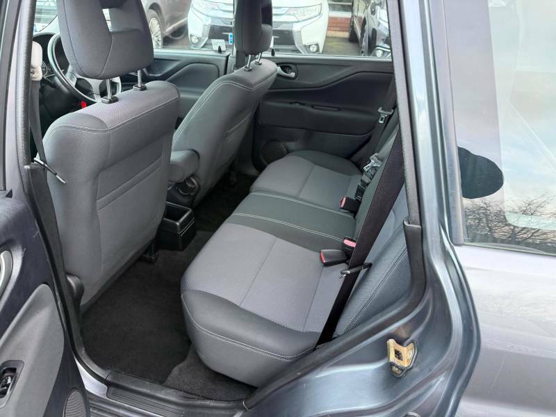Mitsubishi Space Star 1.6 Equippe Silver #19