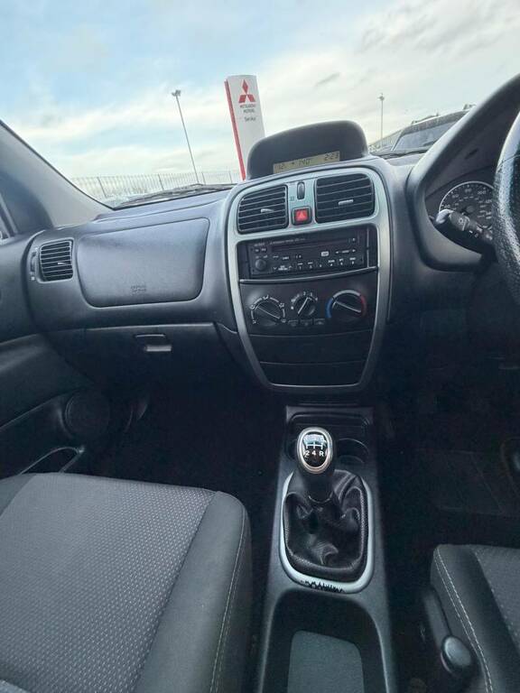 Mitsubishi Space Star 1.6 Equippe Silver #22