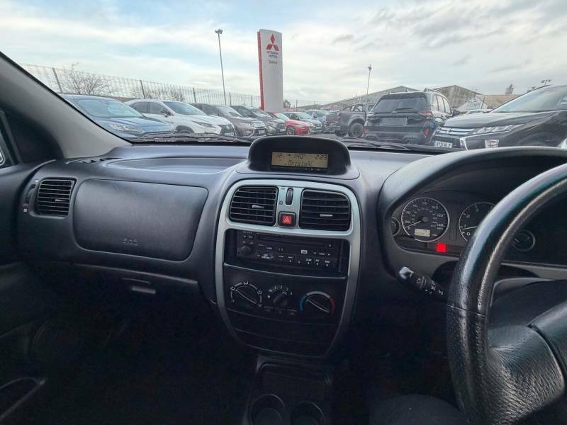 Mitsubishi Space Star 1.6 Equippe Silver #17