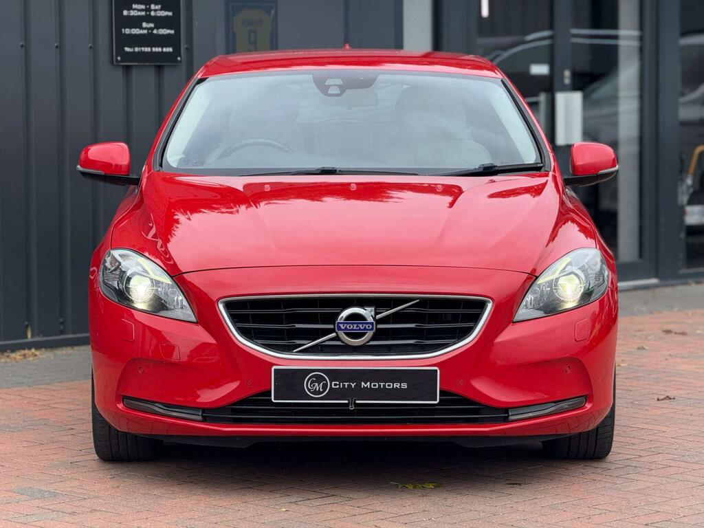 Volvo V40 2.0 D3 Se Lux Nav Geartronic Euro 5 Ss Red #2
