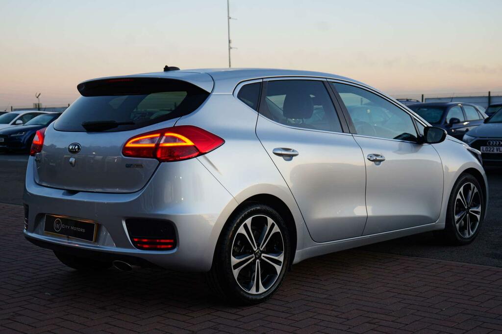 Kia Ceed 1.6 Crdi 4 Euro 6 Ss Silver #5