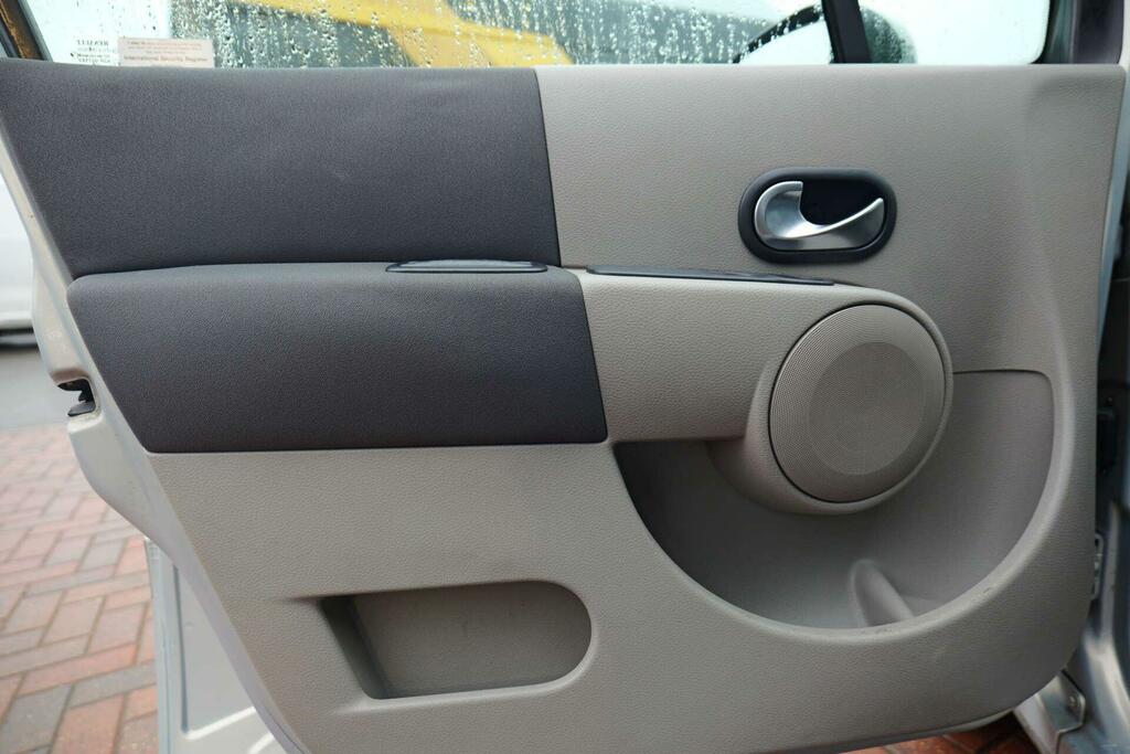 Renault Modus 1.6 16V Privilege Gold #42