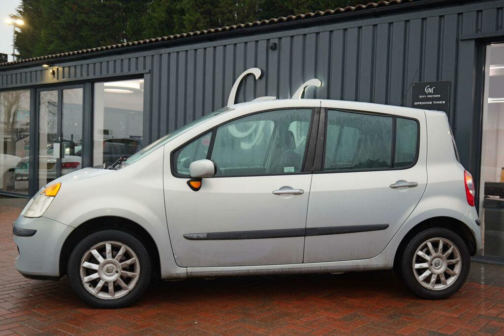 Renault Modus 1.6 16V Privilege Gold #11