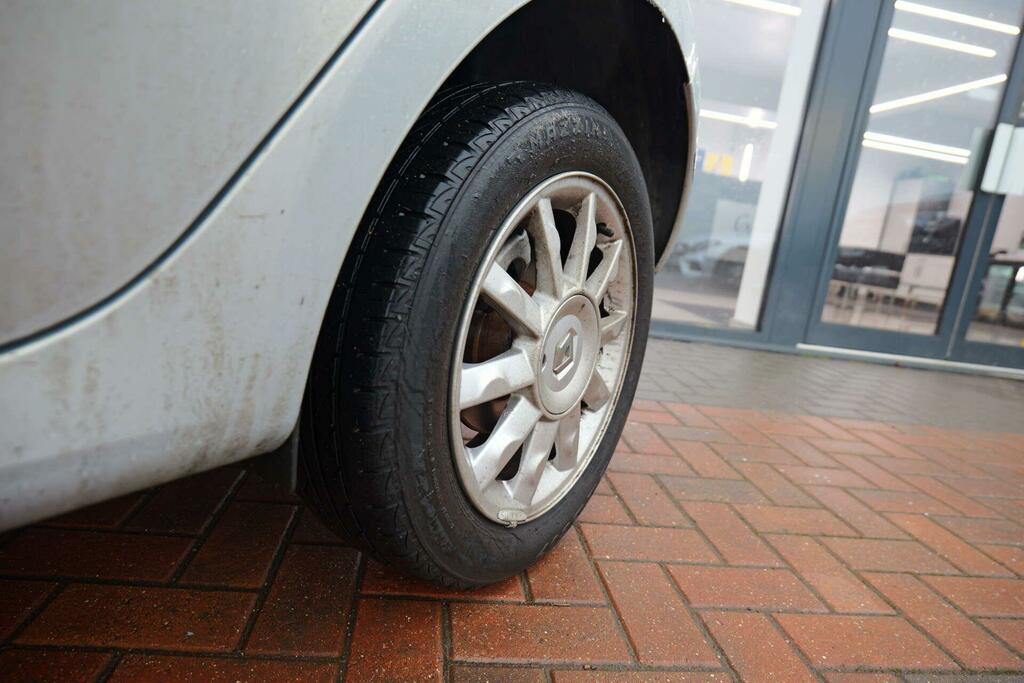 Renault Modus 1.6 16V Privilege Gold #36