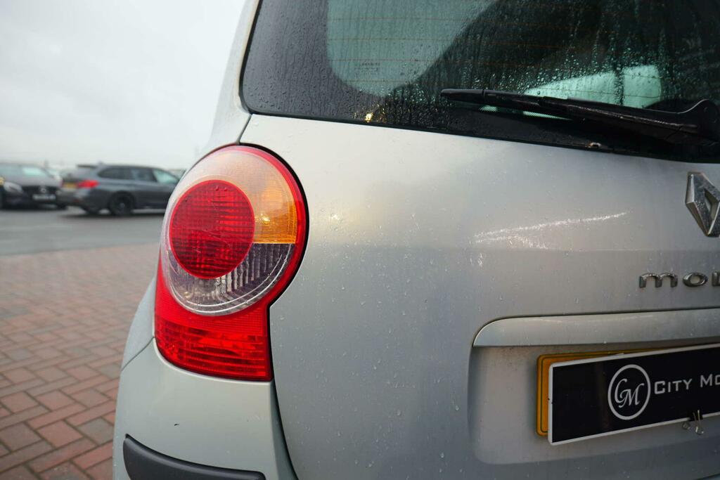 Renault Modus 1.6 16V Privilege Gold #9