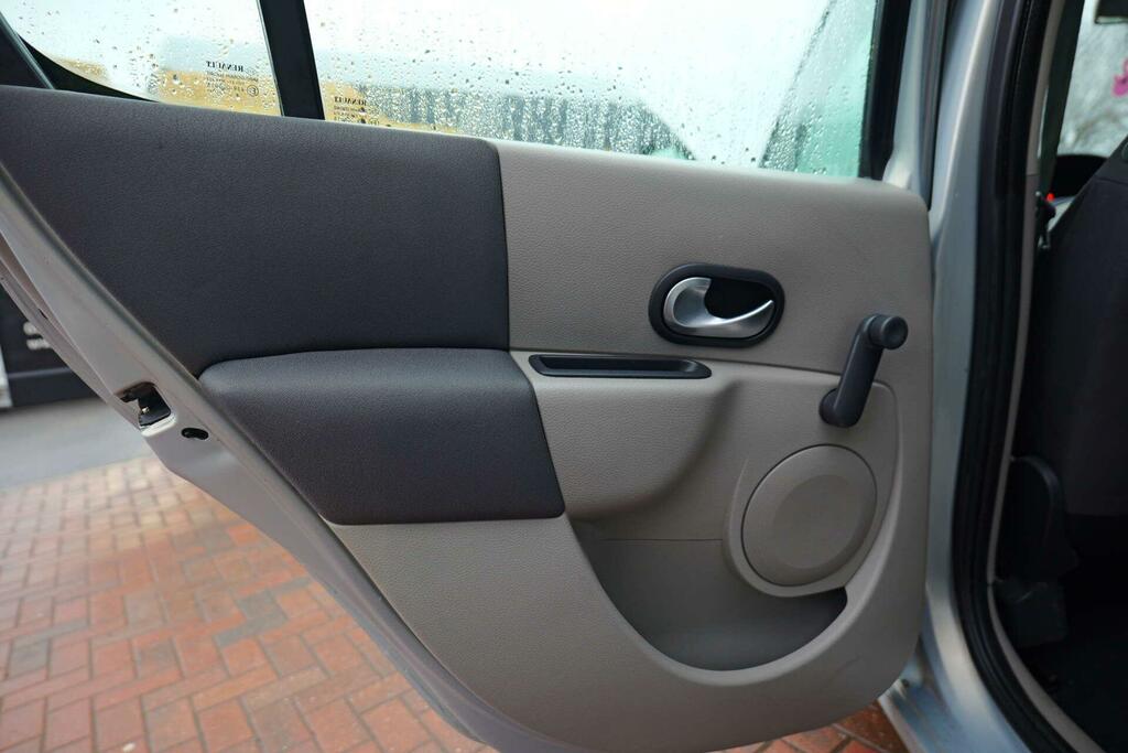Renault Modus 1.6 16V Privilege Gold #41
