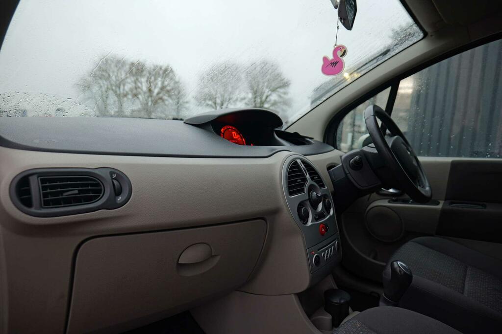 Renault Modus 1.6 16V Privilege Gold #31