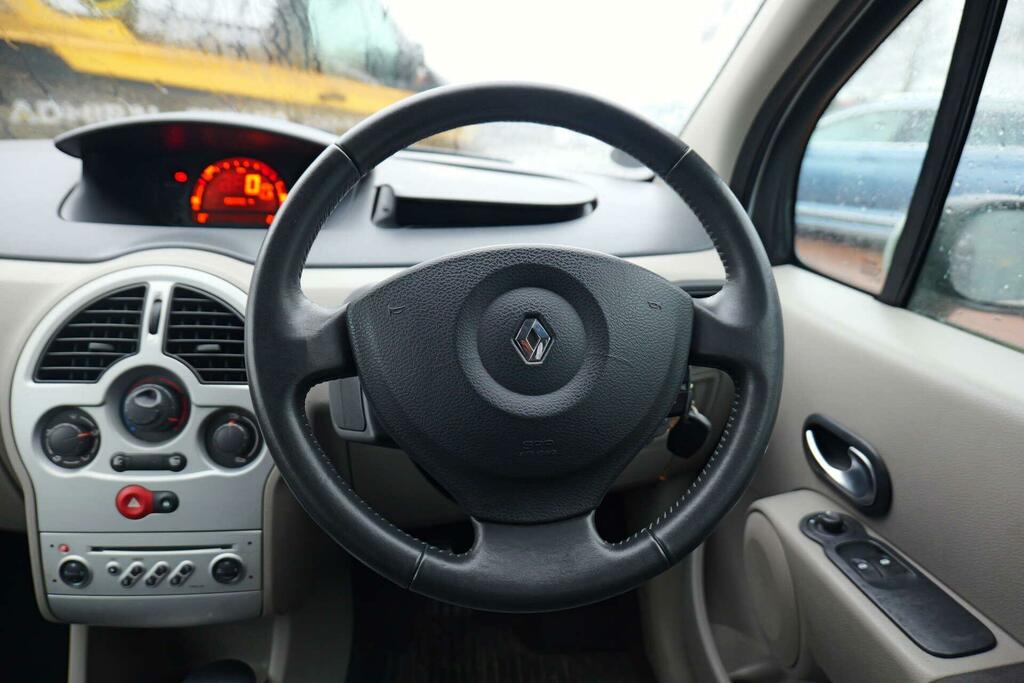 Renault Modus 1.6 16V Privilege Gold #33