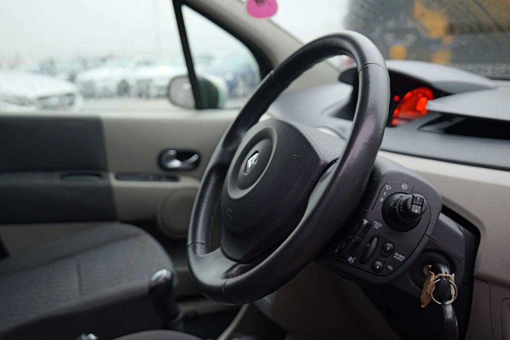 Renault Modus 1.6 16V Privilege Gold #20