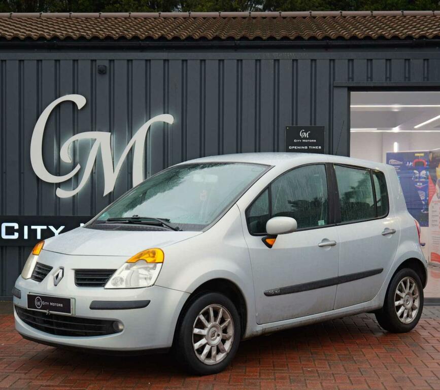 Renault Modus 1.6 16V Privilege Gold #1