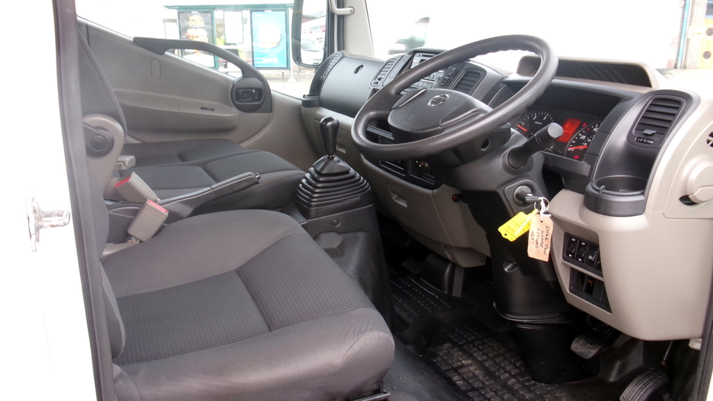Nissan NT400 Nissan Nt400 2016 White #2