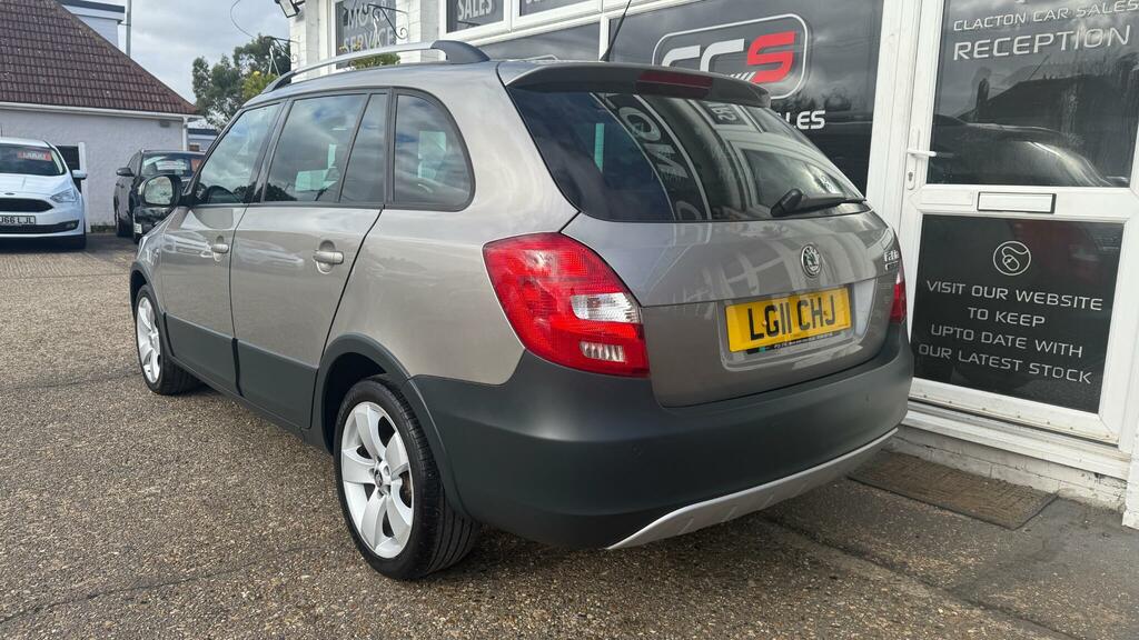 Skoda Fabia Estate LG11CHJ #5