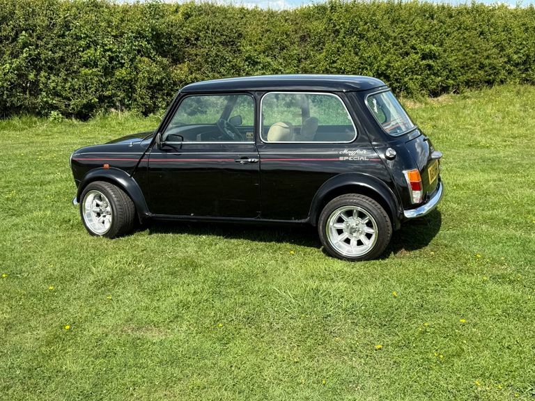 Austin MINI City E Red #7