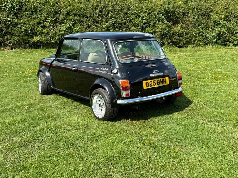 Austin MINI City E Red #8