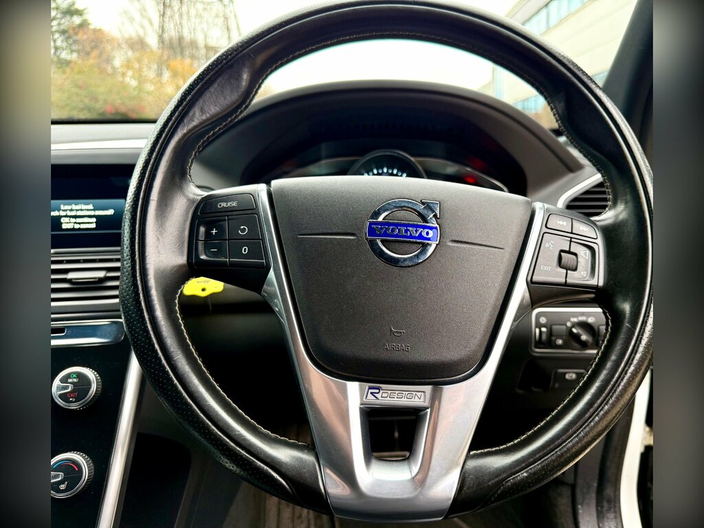 Volvo XC60 2.4 D4 R-design Lux Nav Suv Awd Eu HD16KFL White #5