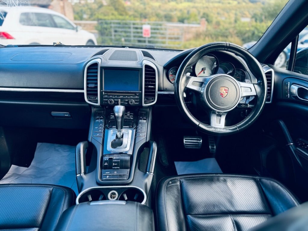 Porsche Cayenne Suv CN63FGP Black #5
