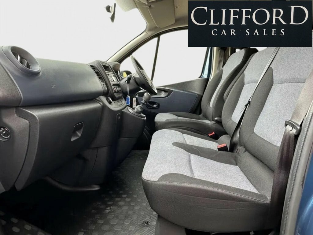 Vauxhall Vivaro Mpv EU17CFG Blue #6