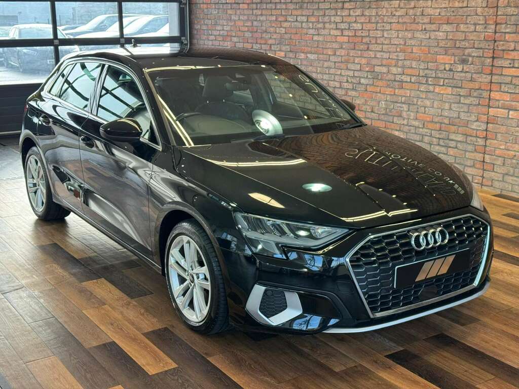 Audi A3 1.5 A3 Sportback 35 Tfsi Sport FV23BYR Black #3