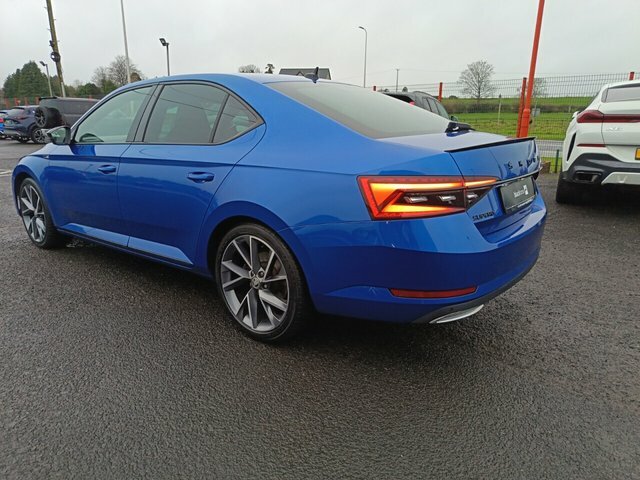 Skoda Superb 2.0 Tdi Sportline Plus Hatchback Dsg Eu KW73WZK Blue #3