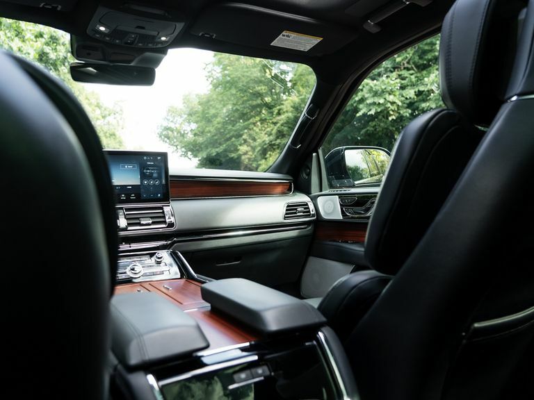 Lincoln Navigator Presidential Black #37