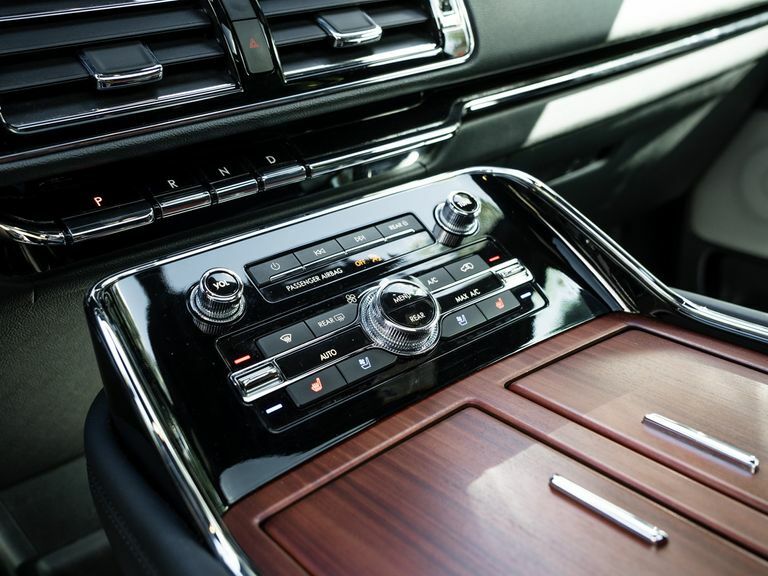 Lincoln Navigator Presidential Black #23