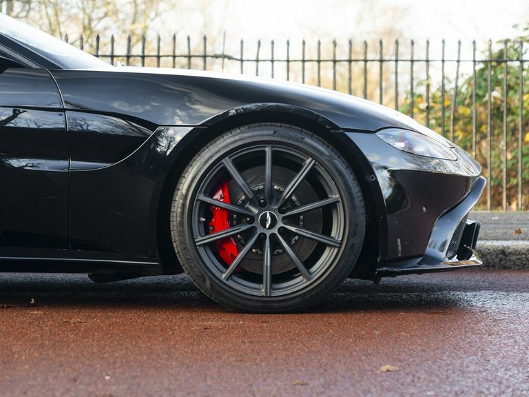Aston Martin Vantage Zf 8 Speed Black #6