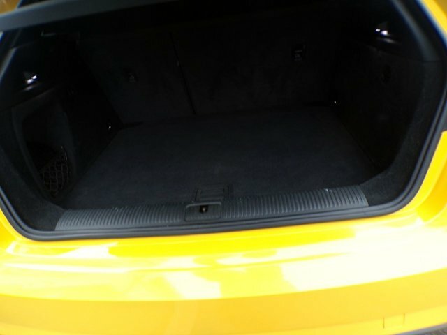 Audi A3 Tfsi Cod S Line R7YGR Yellow #5