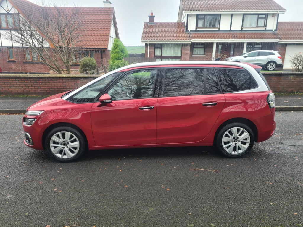 Citroen Grand C4 Picasso Grand Picasso Gr Flair 1.6 Hdi DMZ7557 Red #2