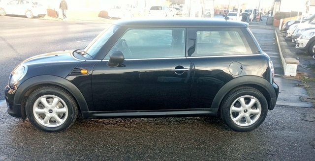 Mini Hatch 1.6 First Hatchback Euro 5 75 P Black #5