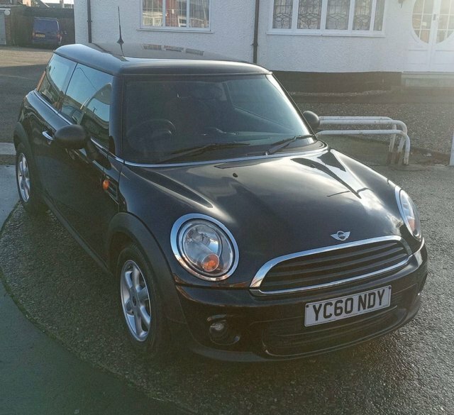 Mini Hatch 1.6 First Hatchback Euro 5 75 P Black #2