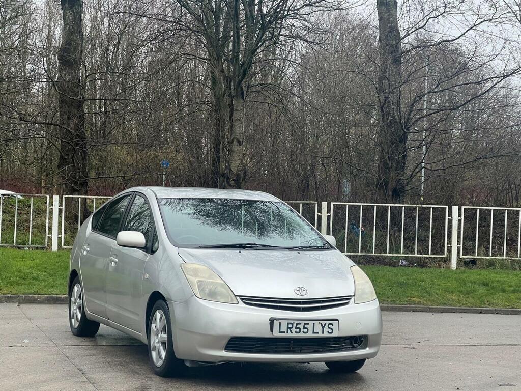 Toyota Prius 1.5 T3 Cvt Silver #3